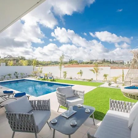 3 Schlafzimmer Ol26 Mit Pool In * Protaras